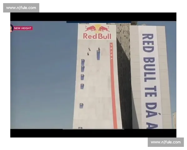 红牛 Wall Ride Showdown 重返威尼斯海滩：滑板传奇与新势力的墙面对决