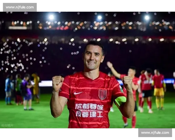 周定洋带古尔芬克尔解锁成都辣面，冰粉解麻直呼巴适！